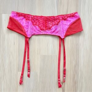 NWT Victorias Secret Garter Belt Suspender Pink Red Lace Y2K Mesh Feminine M/L